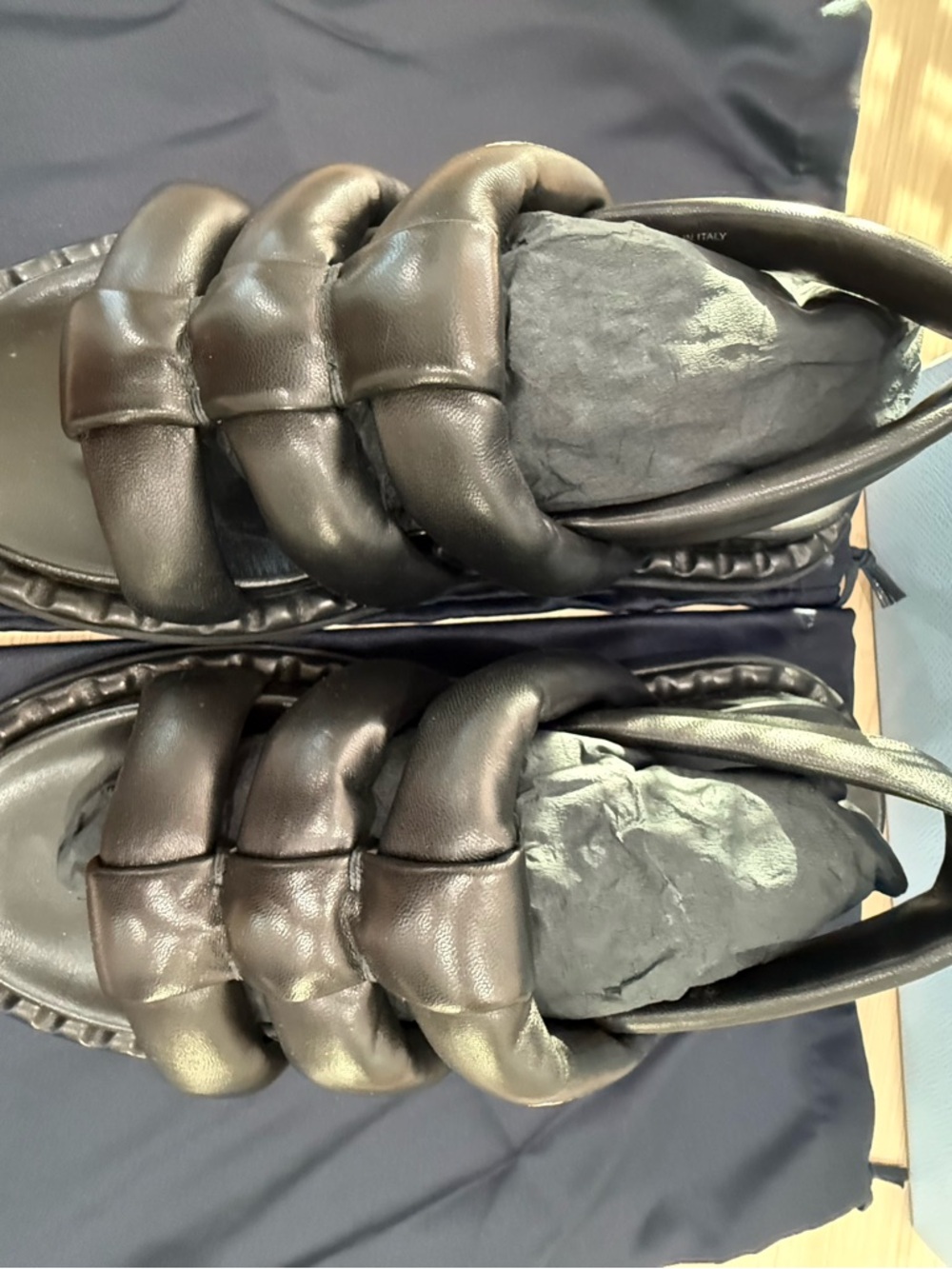 Authentic Prada Black Padded Leather Knot Slingback Sandals - Picture 4 of 8